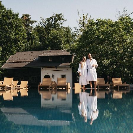 Naturel Hoteldorf Schoenleitn Latschach ober dem Faakersee Εξωτερικό φωτογραφία