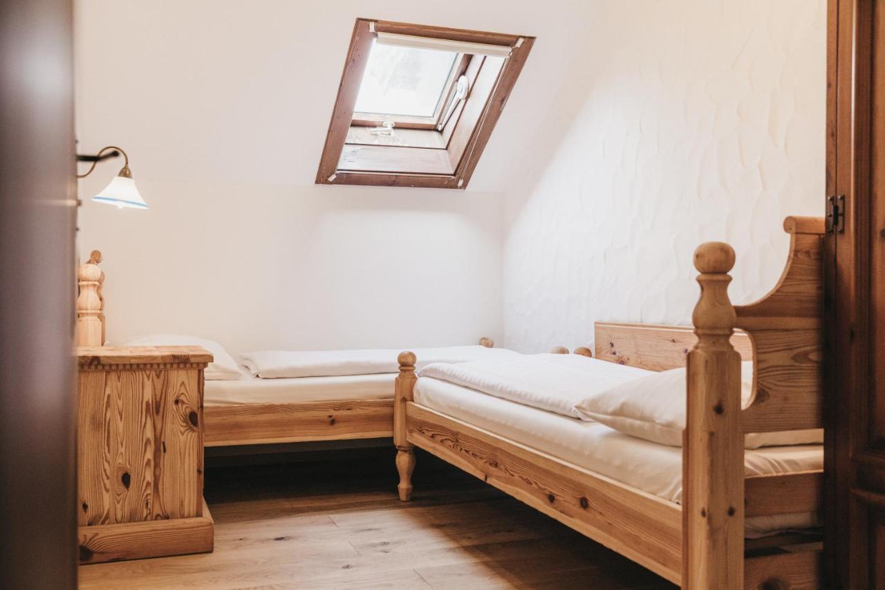 Naturel Hoteldorf Schoenleitn Latschach ober dem Faakersee Εξωτερικό φωτογραφία