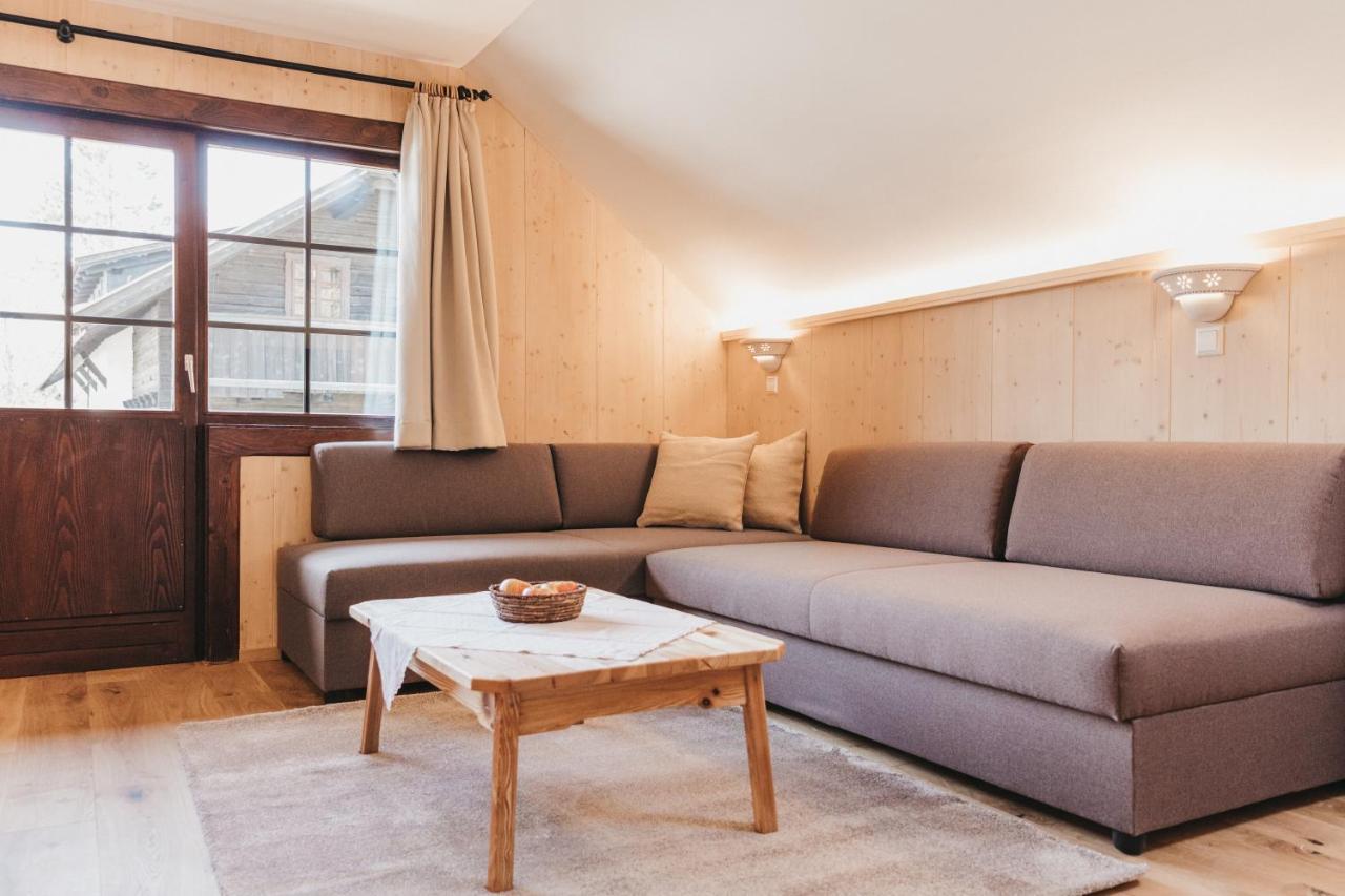 Naturel Hoteldorf Schoenleitn Latschach ober dem Faakersee Εξωτερικό φωτογραφία