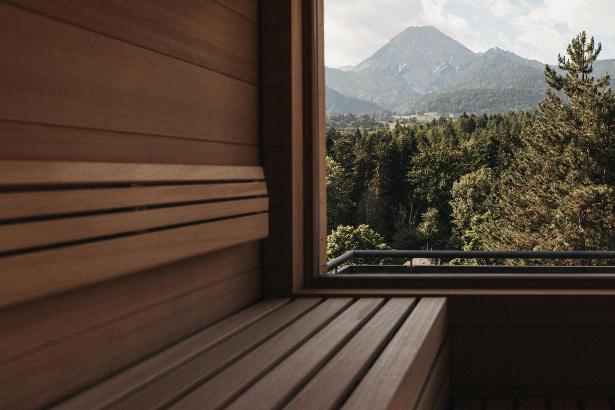 Naturel Hoteldorf Schoenleitn Latschach ober dem Faakersee Εξωτερικό φωτογραφία