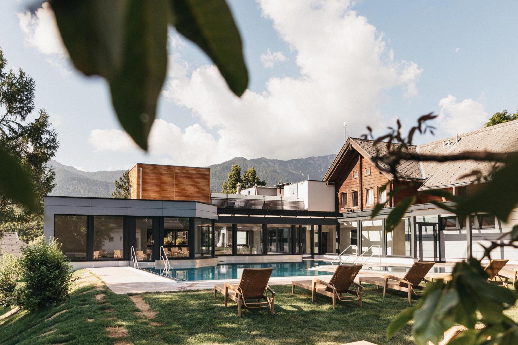 Naturel Hoteldorf Schoenleitn Latschach ober dem Faakersee Εξωτερικό φωτογραφία